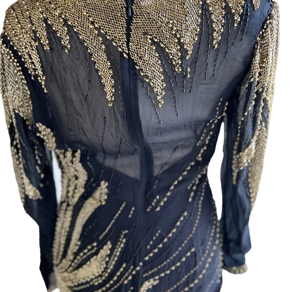Elegant Black and Gold Women's Dress - Picture 5 of 7